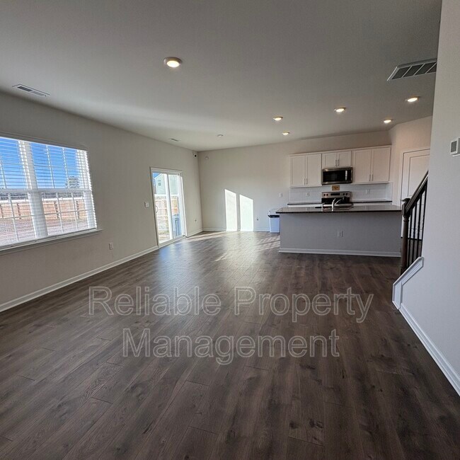 Building Photo - 96 Black Crk Dr