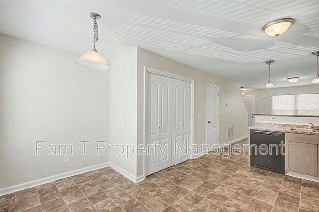 Building Photo - 1312 Dieter St