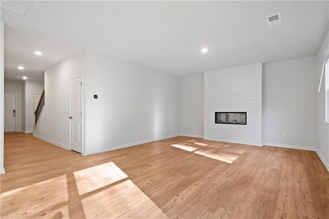 Building Photo - 785 Summerwood Ln