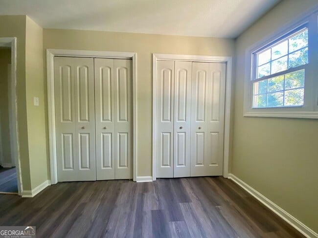 Building Photo - 209 Scarborough Rd