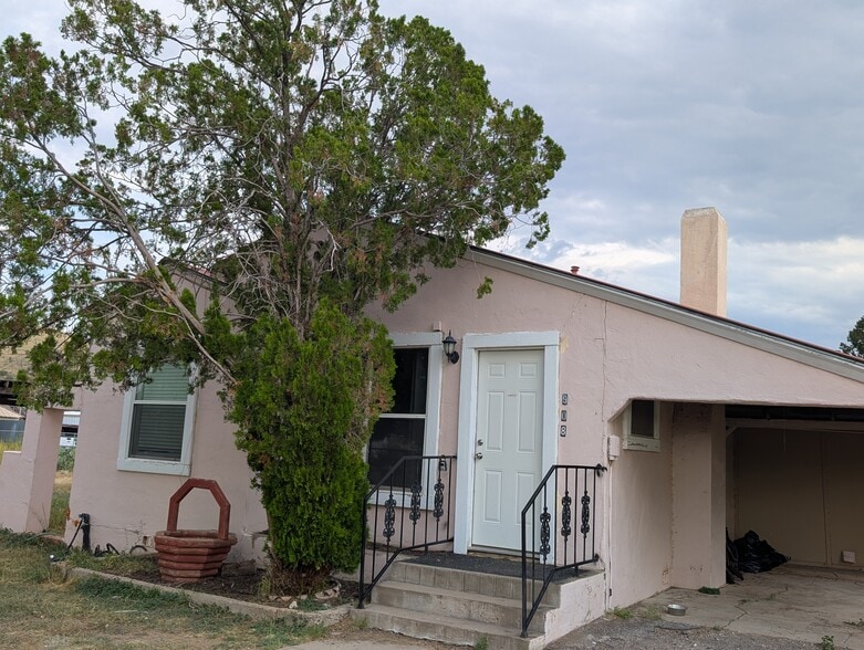 Primary Photo - 908 W Avenue H