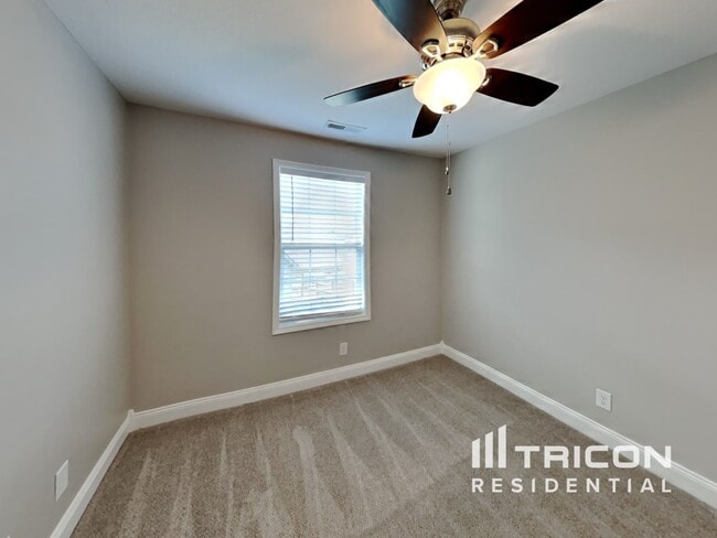 Building Photo - 393 Preakness Cir