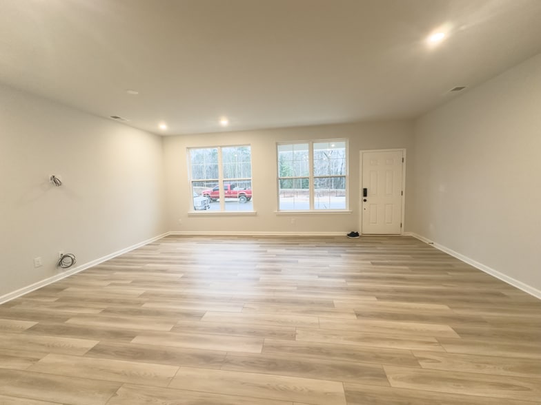 Building Photo - 5224 Kinsbridge Dr