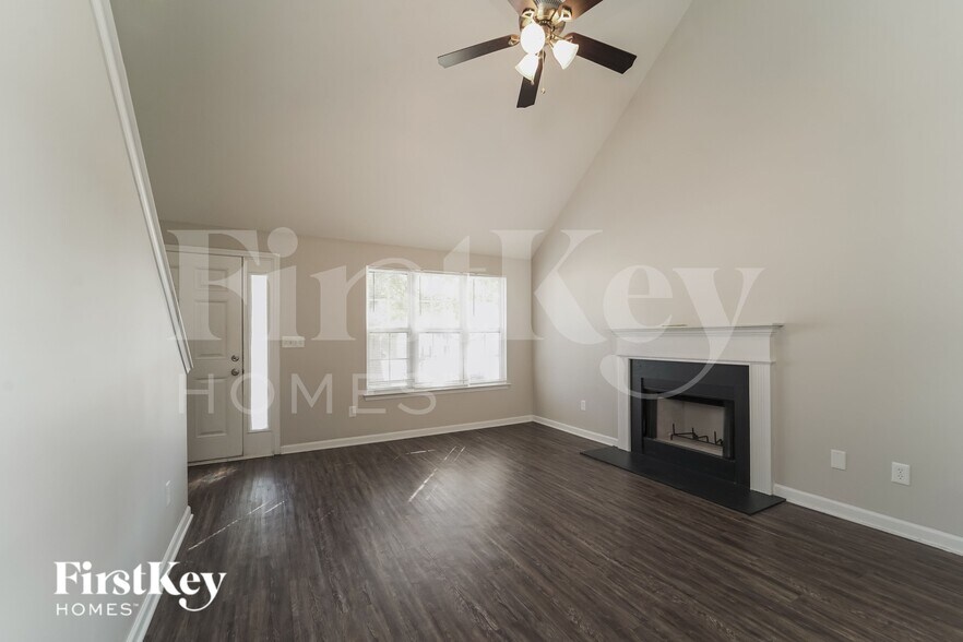 Building Photo - 7008 Hidden Creek Dr