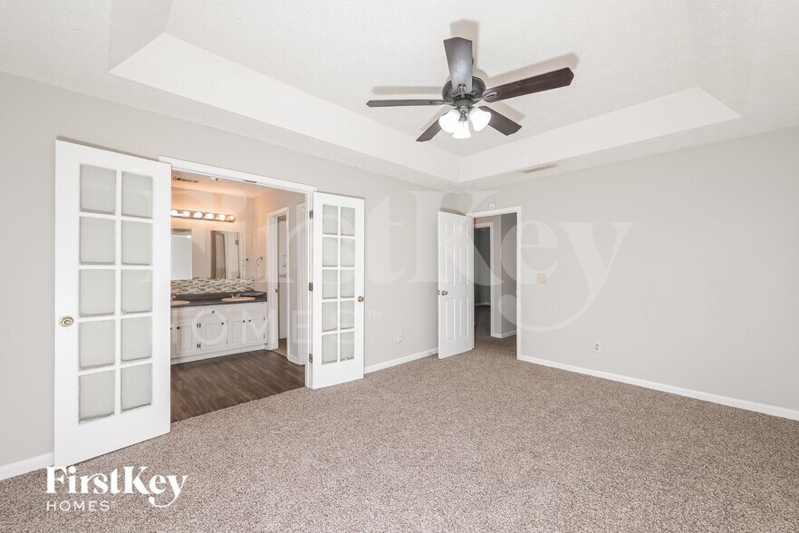 Building Photo - 484 Rhett Dr