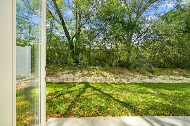 Building Photo - 51 S Main Deck Dr