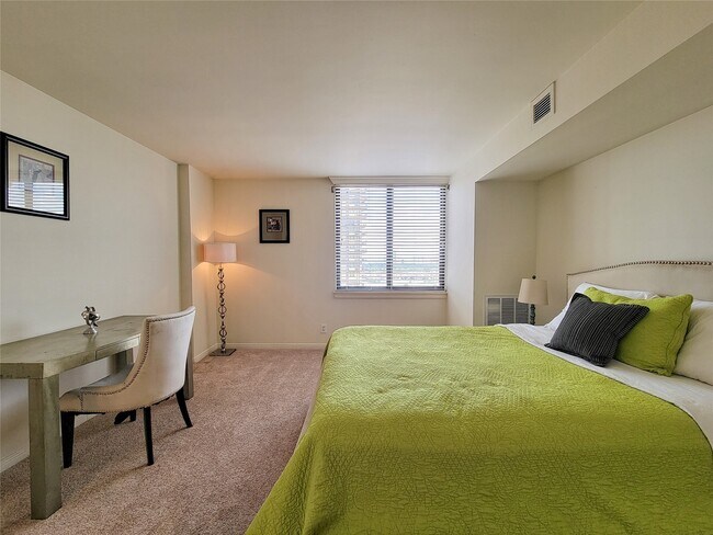 Building Photo - 3525 Sage Rd