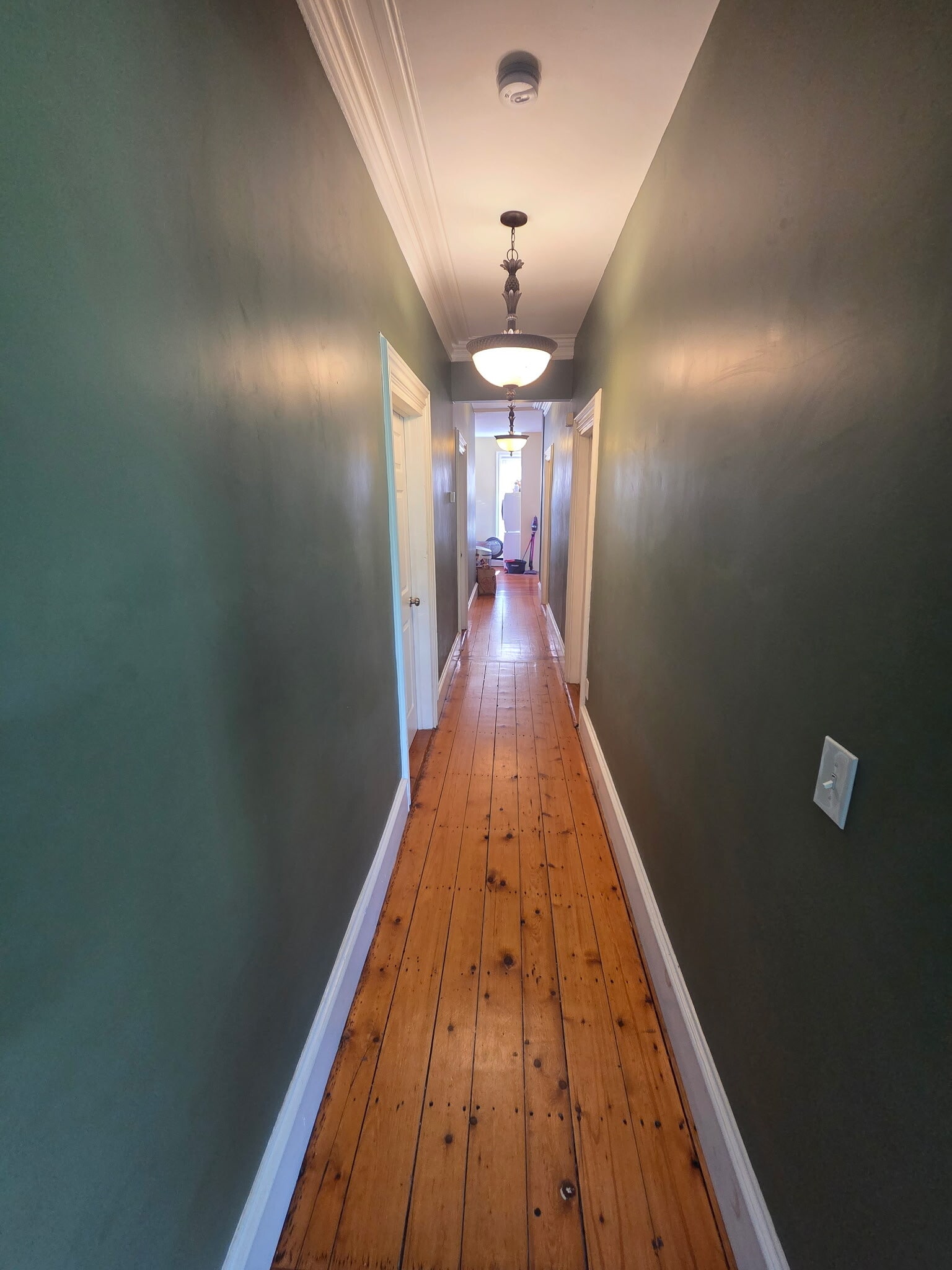 Building Photo - 123 Vinton St
