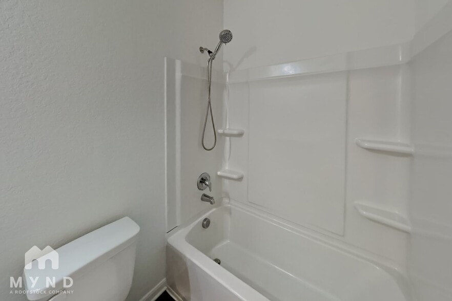Building Photo - 5924 Pearl Mdw