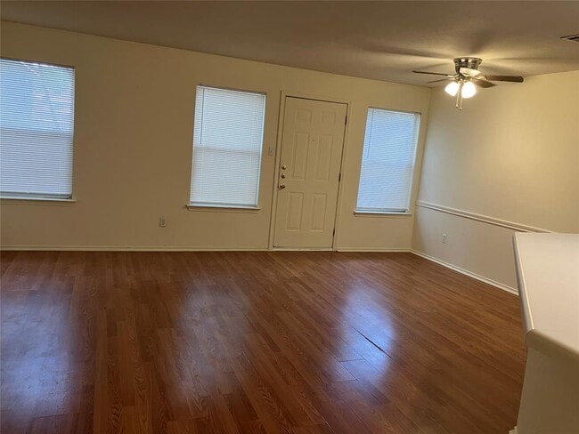 Building Photo - 9629 Sugar Hill Dr