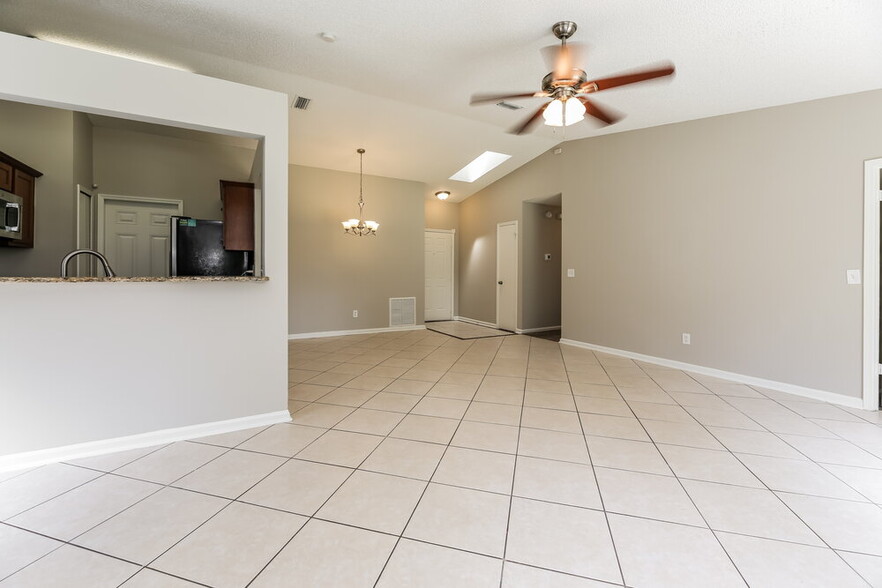 Building Photo - 1552 Shearwater Dr