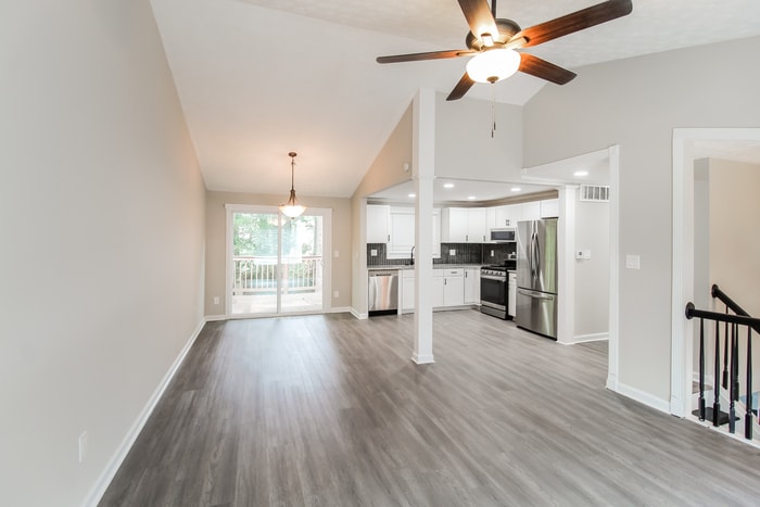 Building Photo - 6158 Raintree Bend