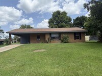 Building Photo - **Updated 3-Bedroom Home for Rent – Cousha...