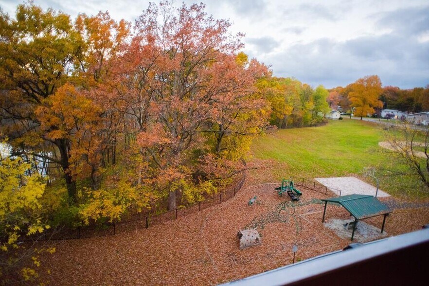 Building Photo - 46 Cochituate Rd