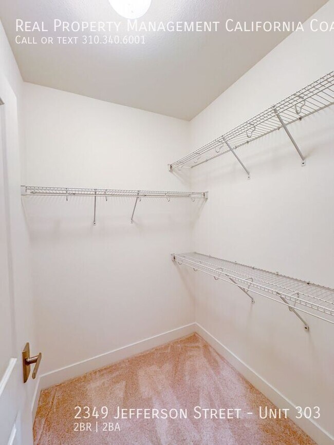 Building Photo - 2349 Jefferson St