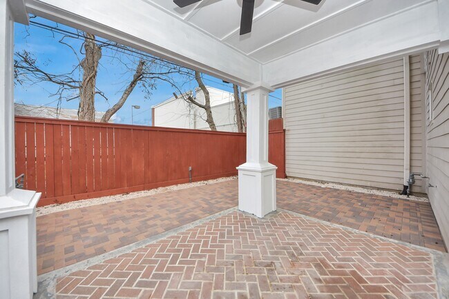 Building Photo - 2314 Dorrington St