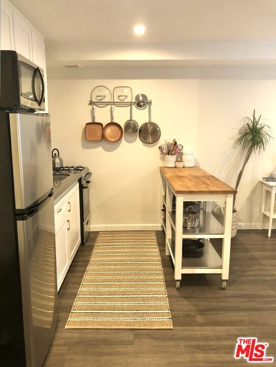 Building Photo - 1261 Laurel Ave