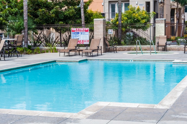 In ground spa at end of pool - 5511 W 149th Pl