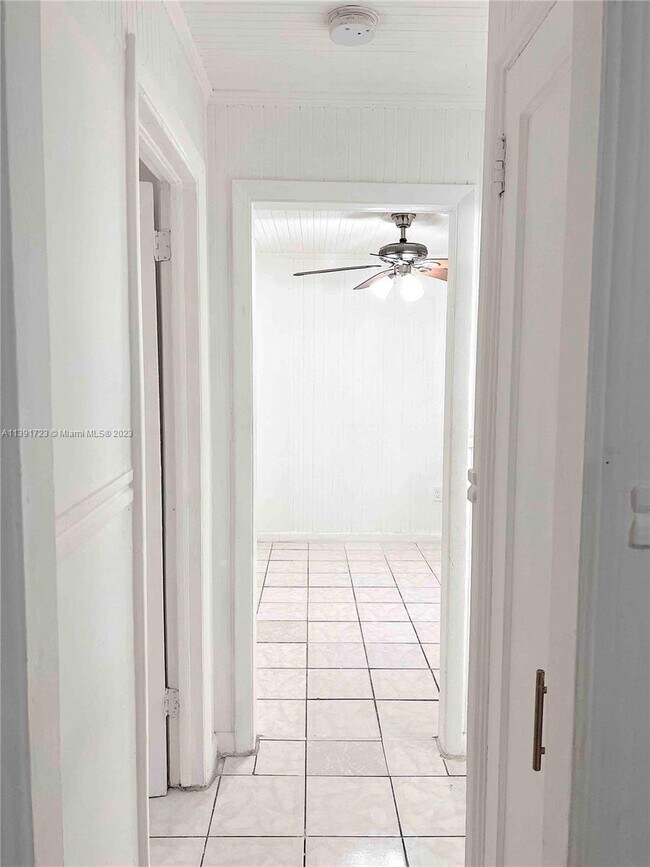 Building Photo - 3101 NW 28th St