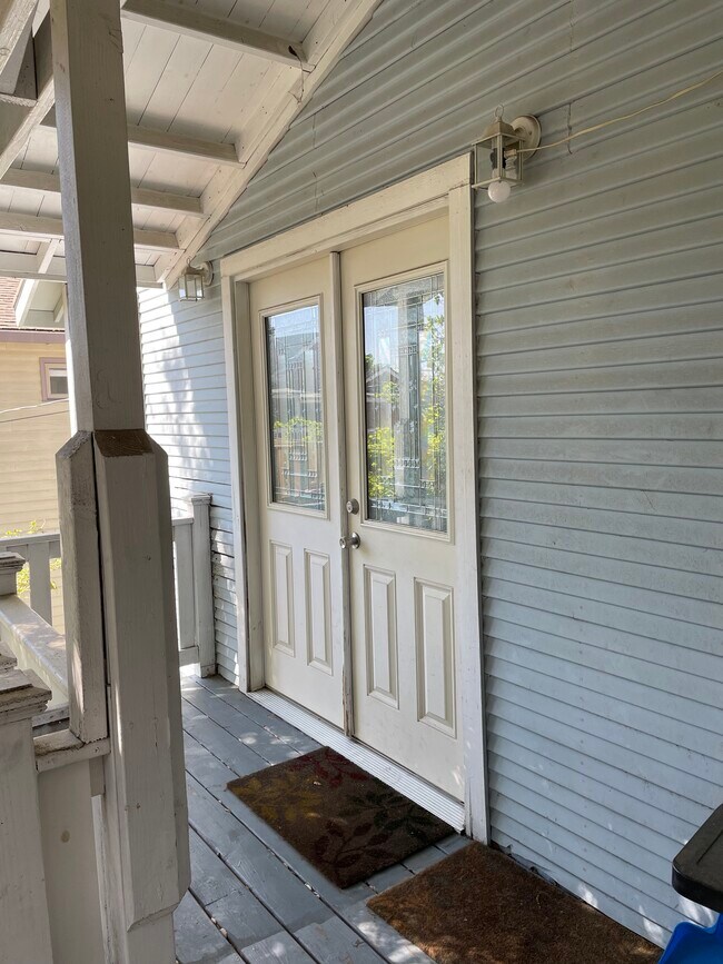 Front Door - 1410 33rd St