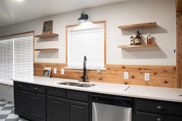 Building Photo - 2808 Peachtree Ln