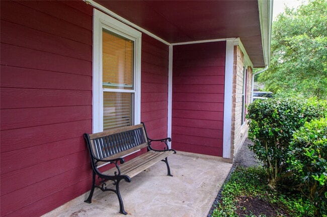 Building Photo - 4110 Garden Springs Dr