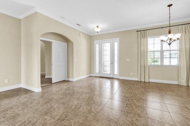 Building Photo - 1280 S Village Square