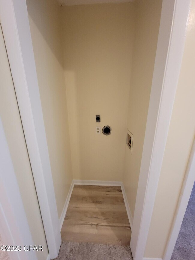 Building Photo - 6613 Pridgen St