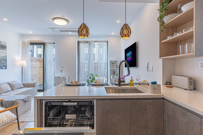 Building Photo - 251 Covert St.