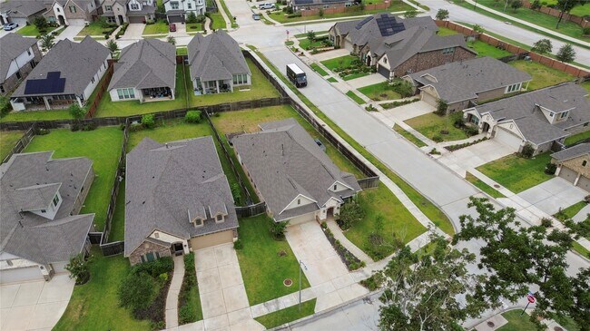 Building Photo - 8847 Morning Glow Dr