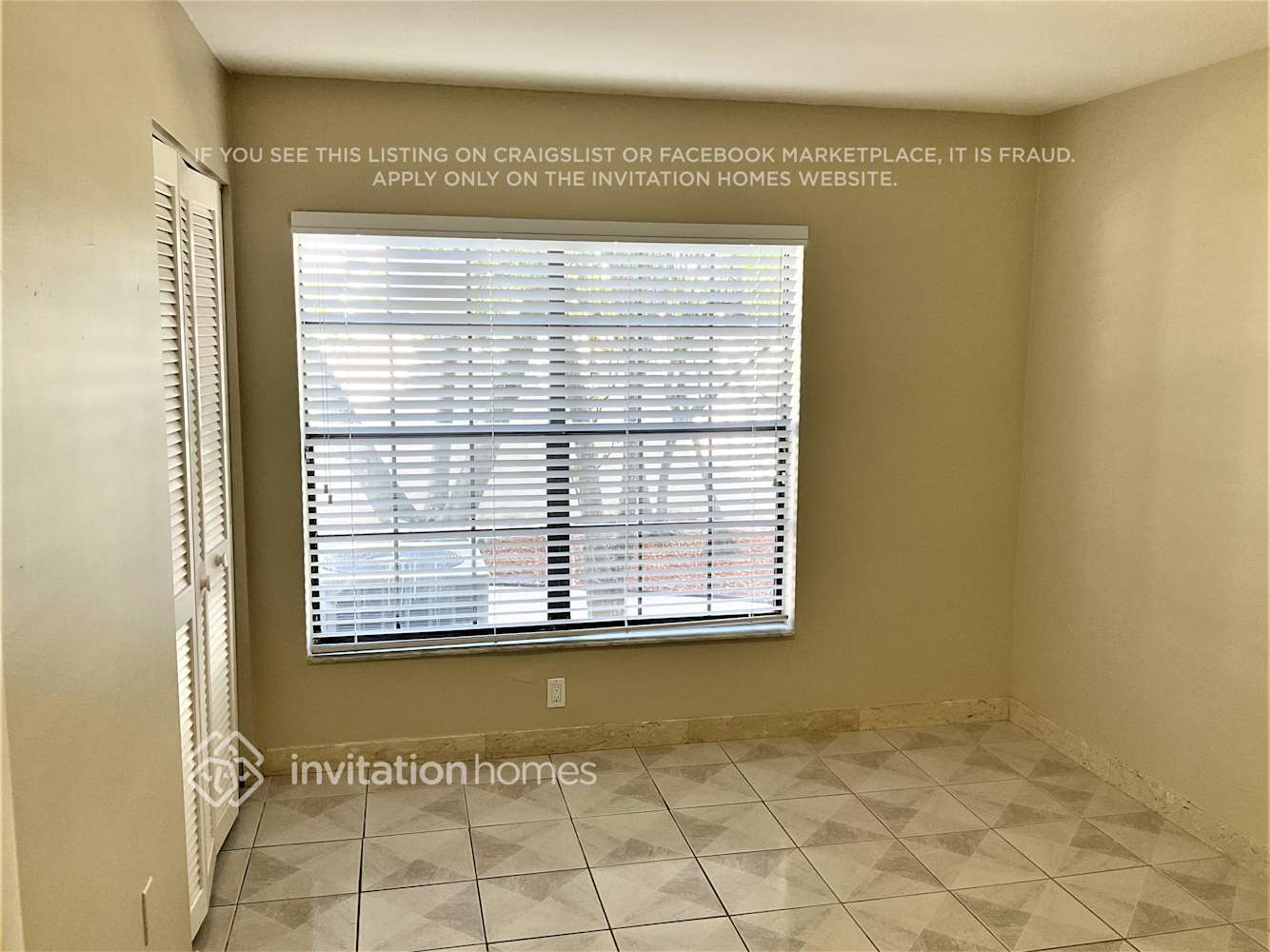 Building Photo - 2703 SW 5th St