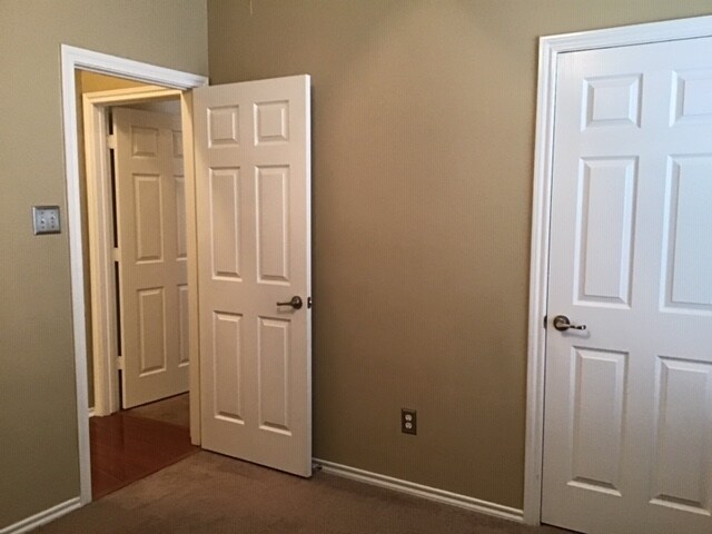 Building Photo - 8723 Rollick Dr