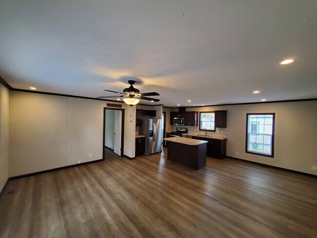 Primary Photo - 24 Canary Hill Dr