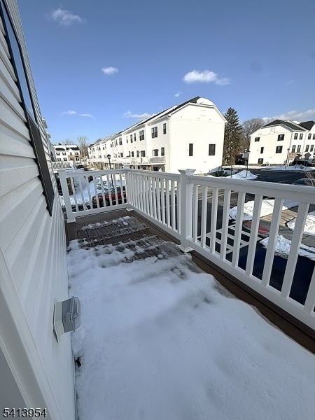 Building Photo - 106 E Stiger St