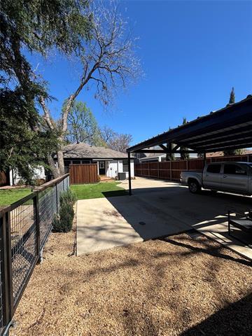 Building Photo - 5117 Maple Springs Blvd