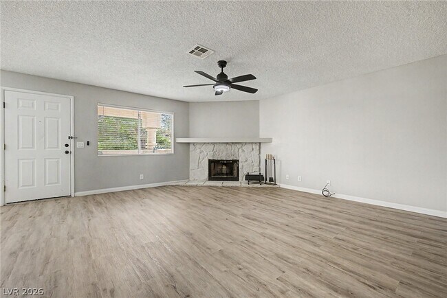 Building Photo - 1513 Cedar Rock Ln