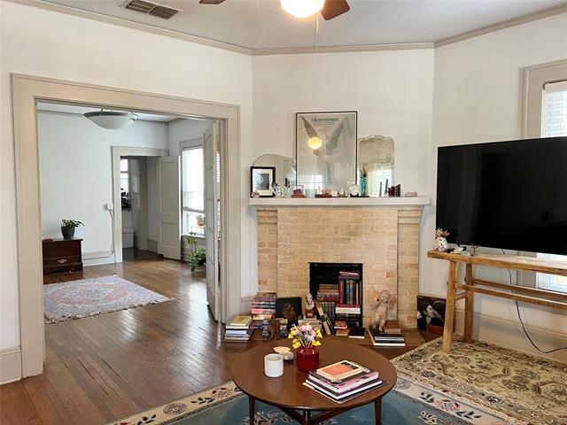 Building Photo - 420 W Franklin St