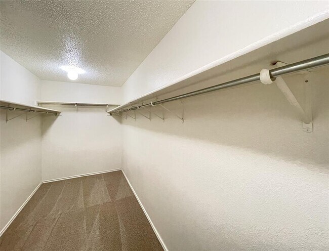 Building Photo - 3079 Hill St