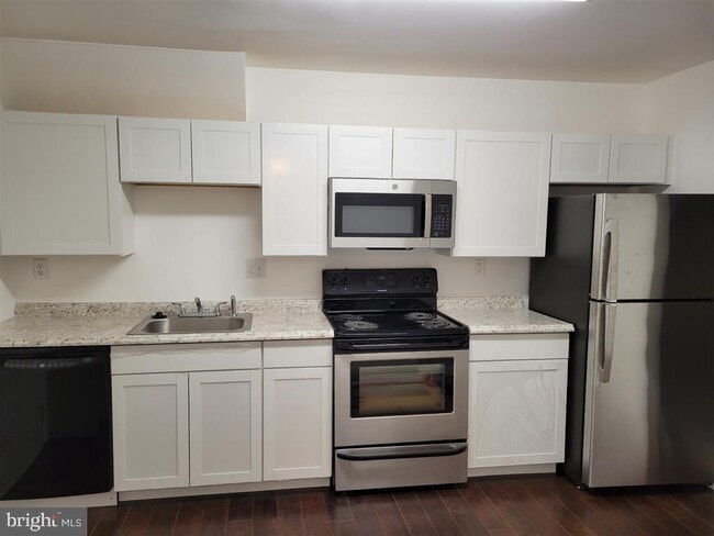 Primary Photo - 5124 Shawe Pl