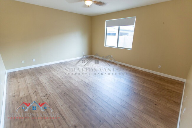 Building Photo - 2058 S Longwood