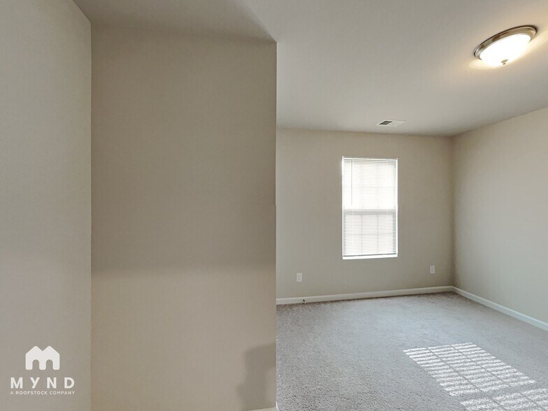 Building Photo - 352 Indian Lake Trail