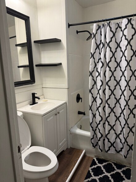 Building Photo - 3322 N Bailey St