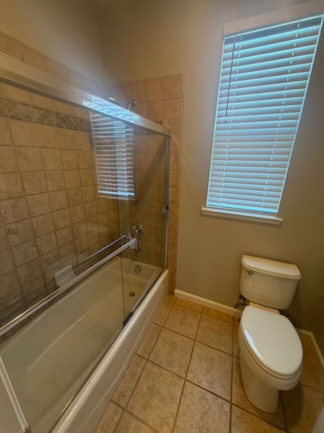 Building Photo - 4 Bedroom Home in Whitney Ranch with Access to Clubhouse