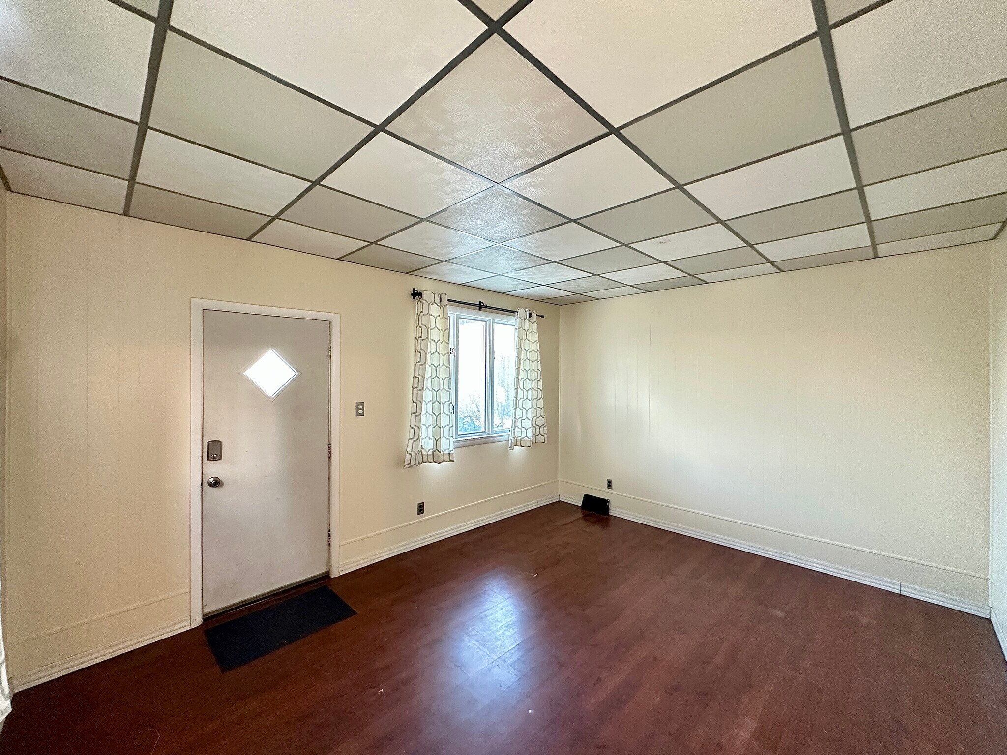 Building Photo - 105 W Chartes St