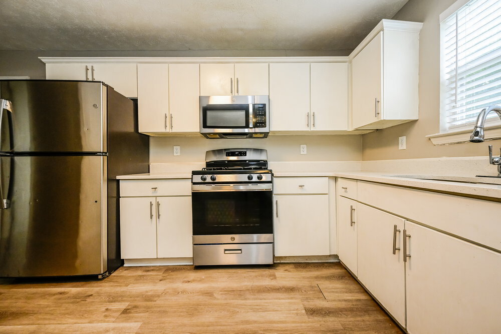 Building Photo - 409 Grove Park Dr