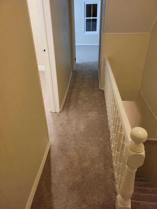 Building Photo - 1116 William St