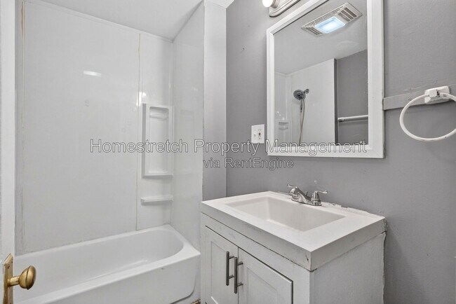 Building Photo - 3107 Osceola St