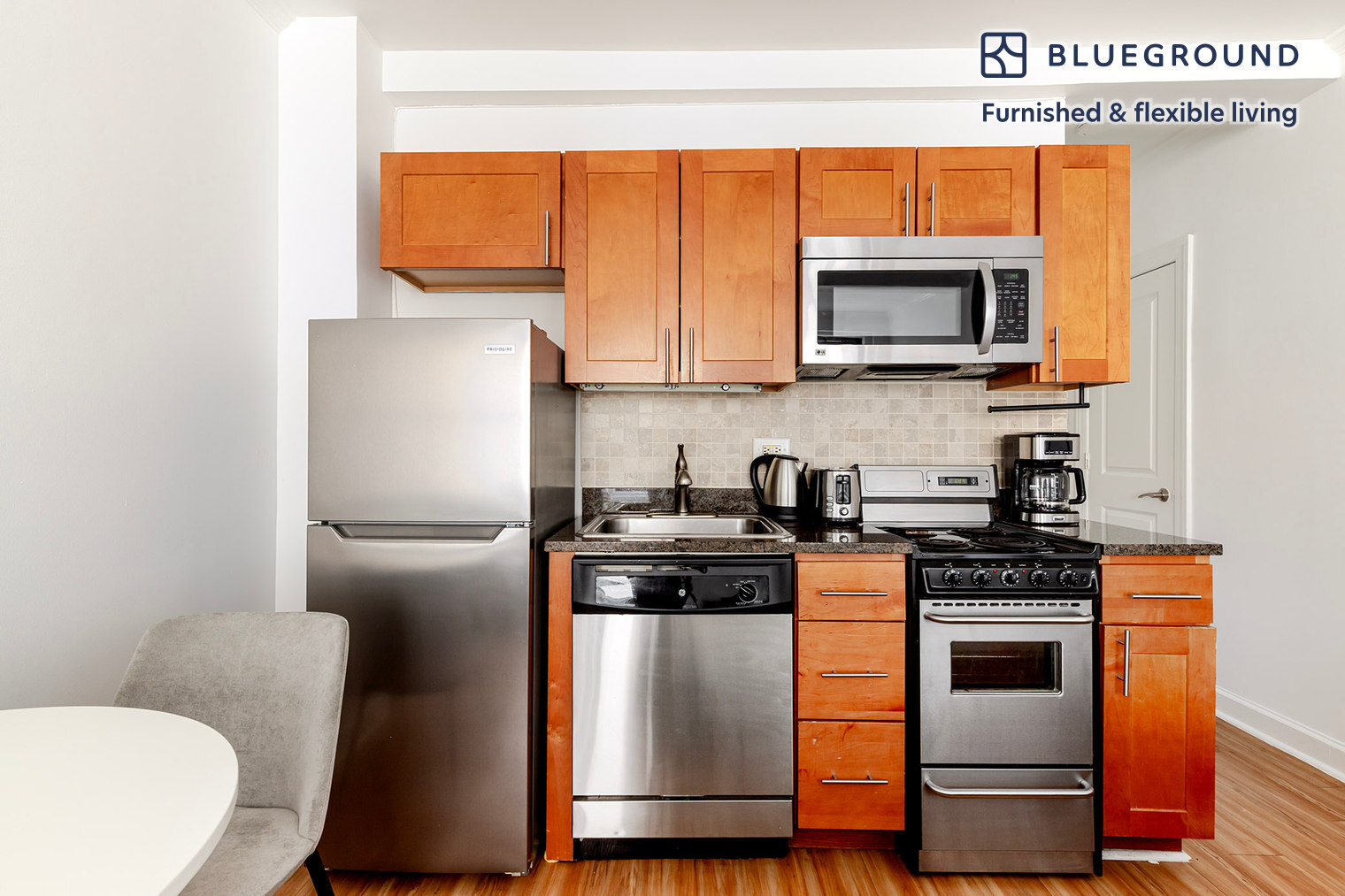 Building Photo - 240 W 73rd St