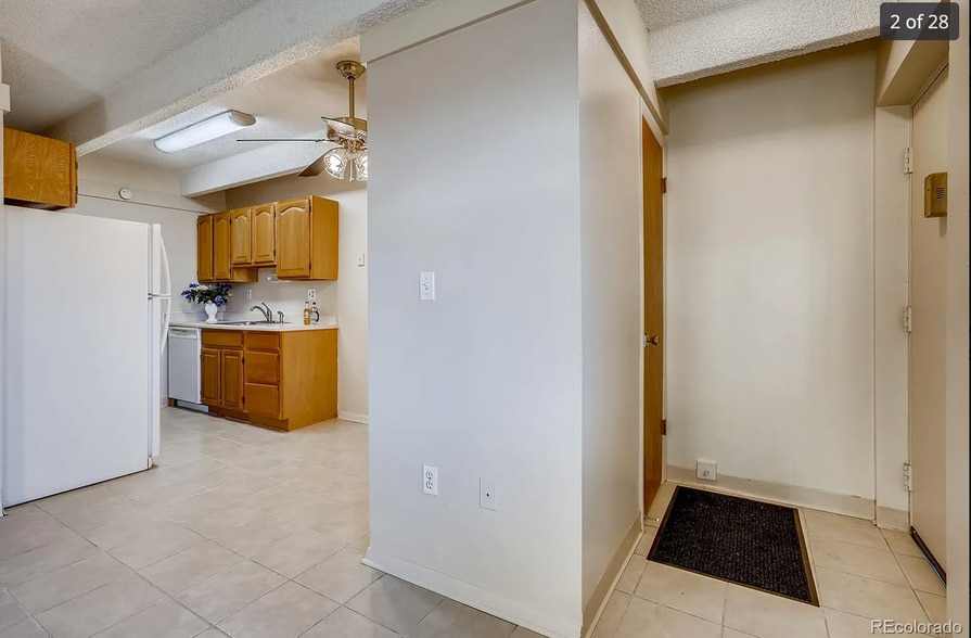 Building Photo - 800 W Belleview Ave