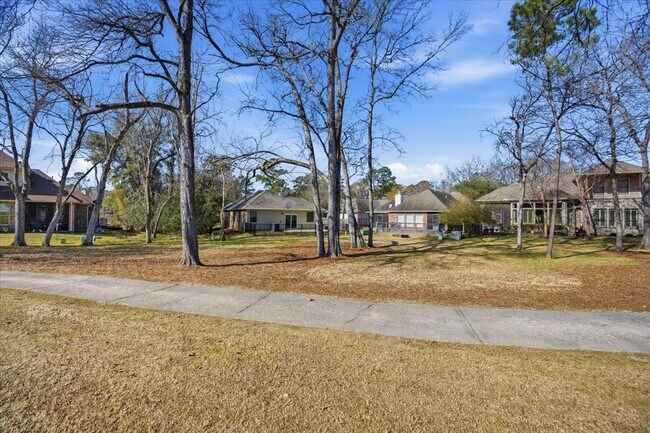 Building Photo - 3411 Country Club Blvd